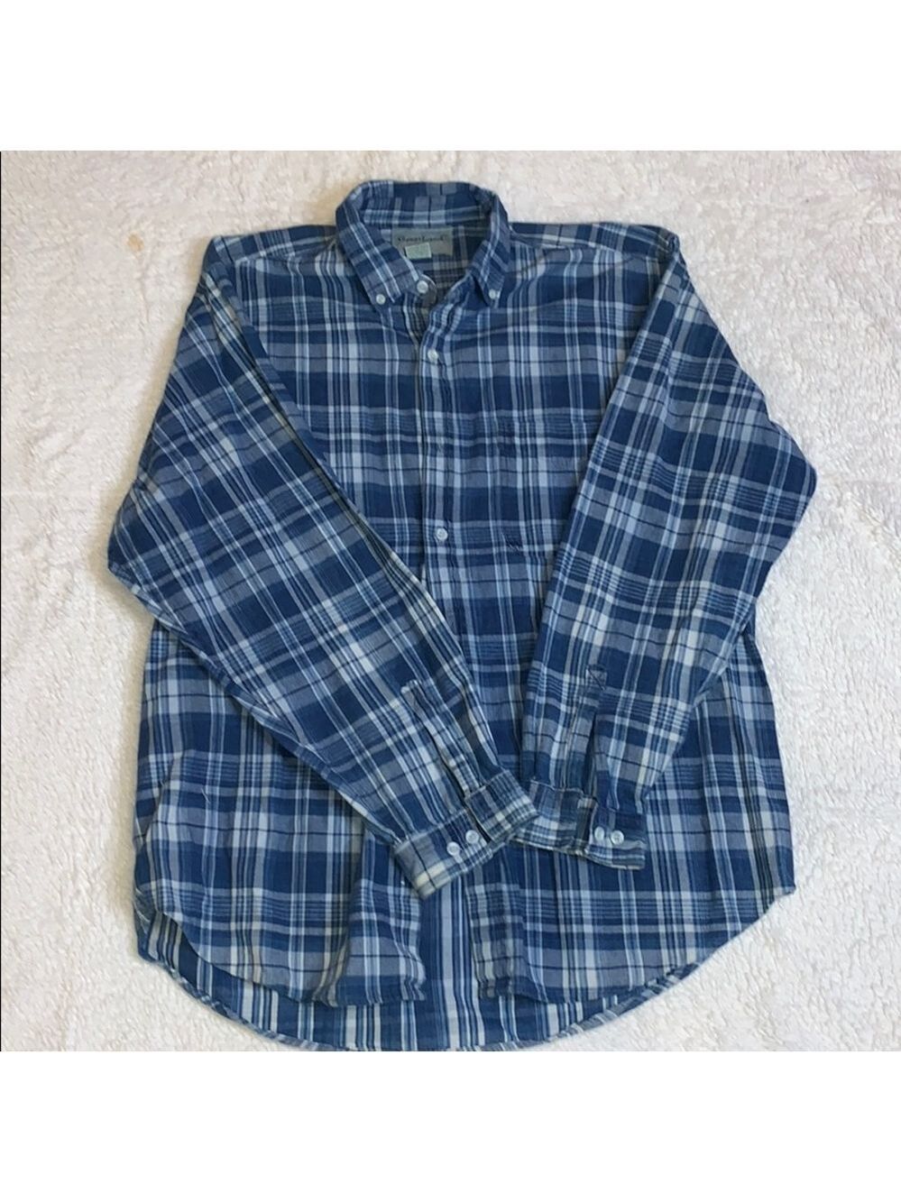 Men’s large blue checkered long sleeve shirt